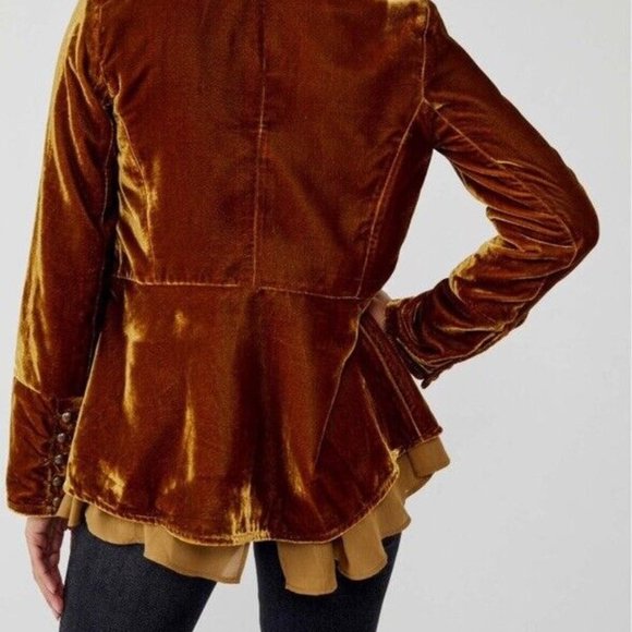 Free People Vintage-Inspired Faye Velvet Jacket - Picture 9 of 10